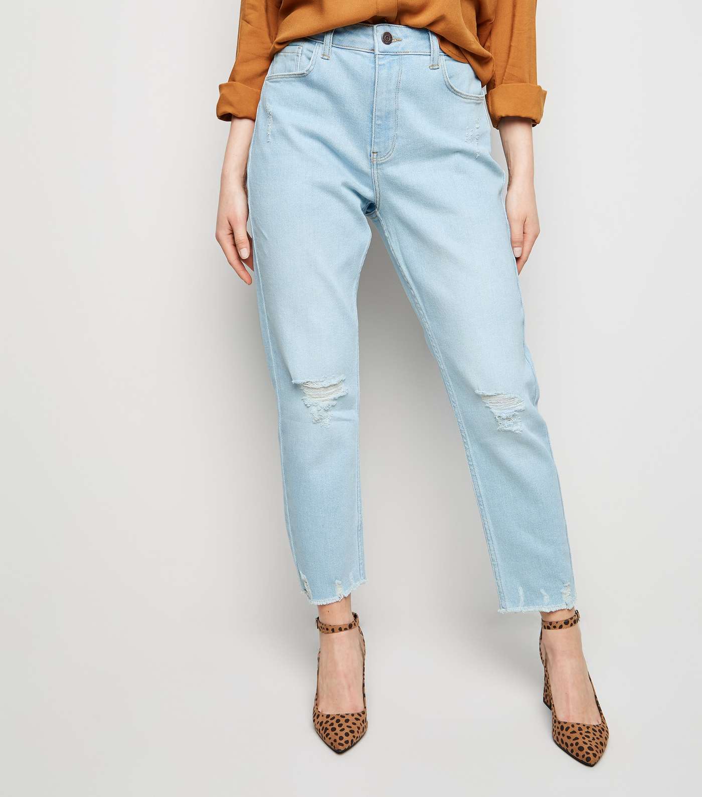 Petite Pale Blue Bleach Wash Ripped Mom Jeans  Image 2