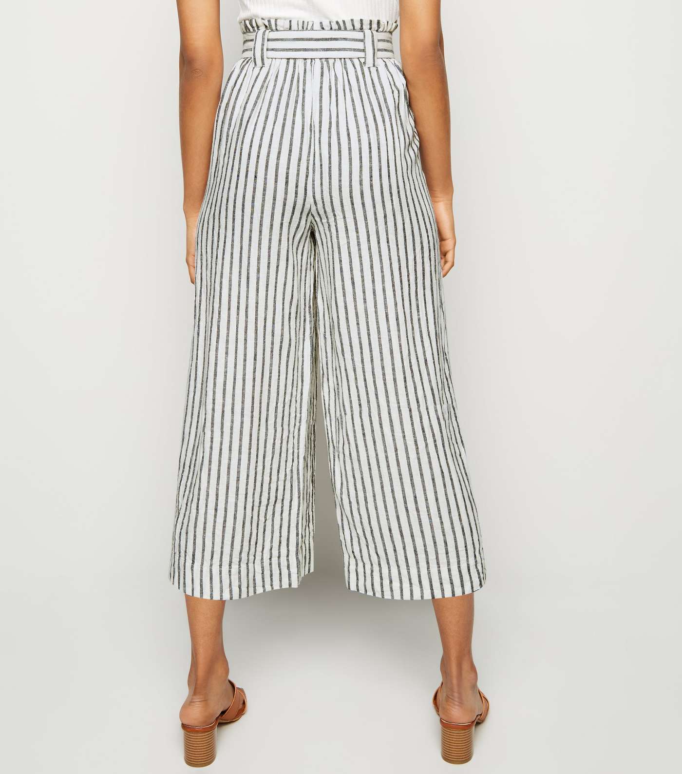 Petite Off White Linen Blend Cropped Trousers Image 3