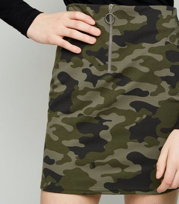 Girls Green Camo Ring Zip Tube Skirt New Look