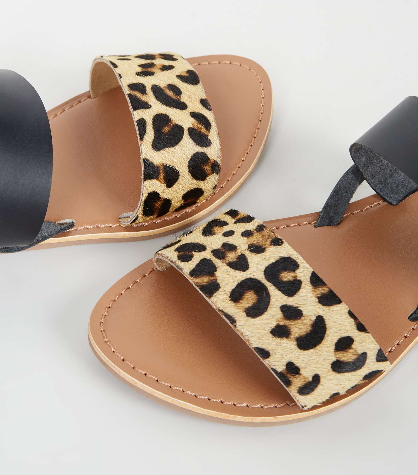 Girls Stone Leather Leopard Print Strap Sandals Image 4