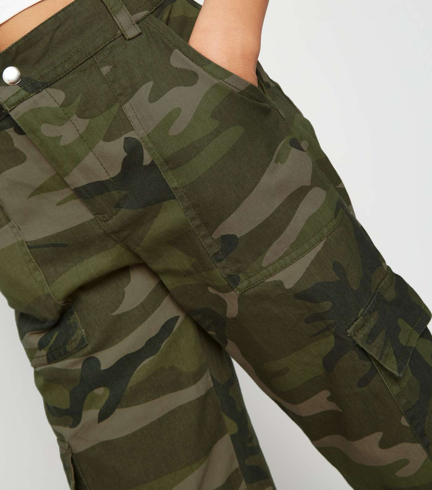Girls Green Camo Cropped Trousers Image 5