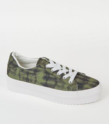 green camo trainers