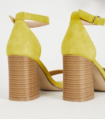 Mustard heels outlet new look