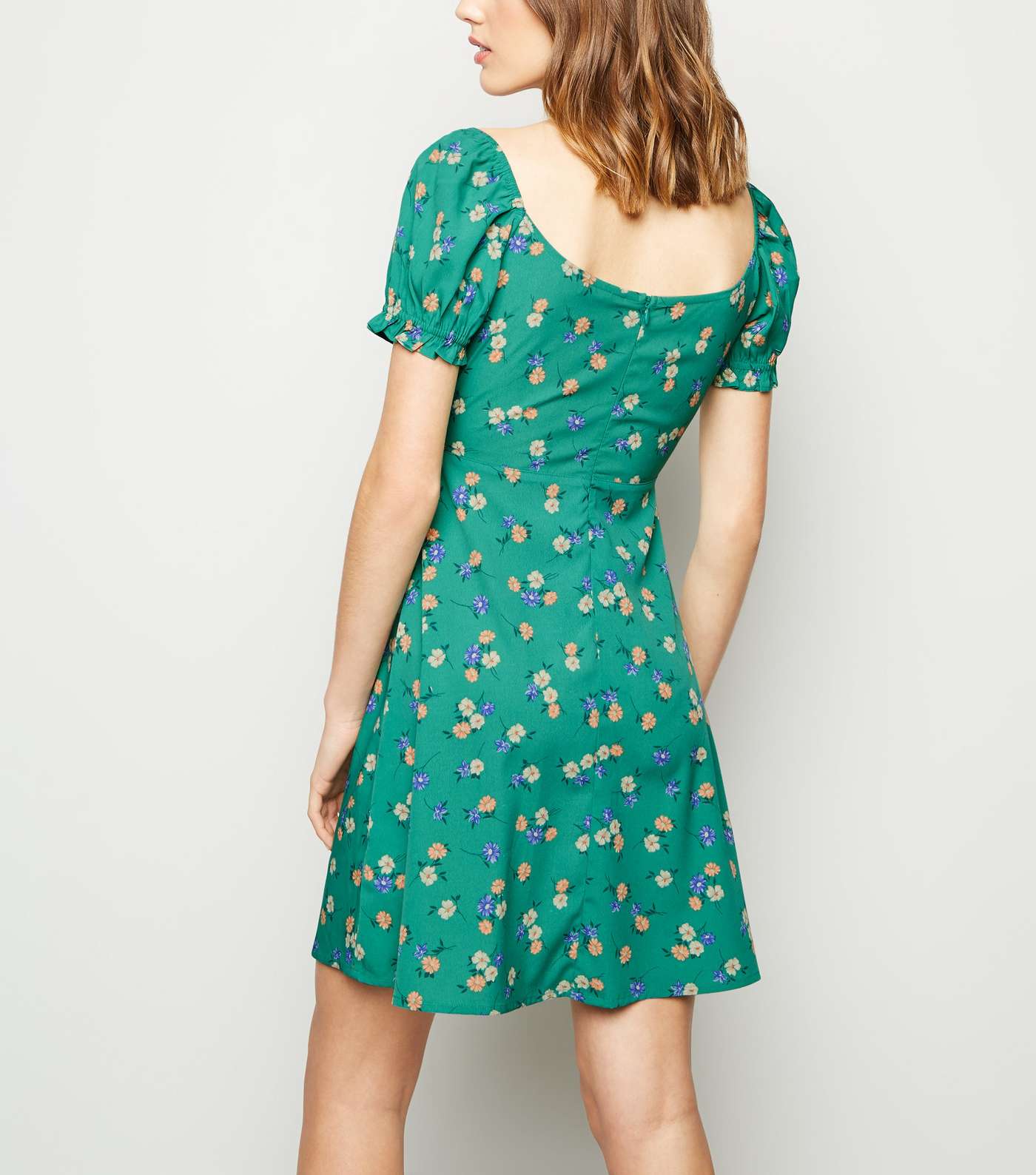 Green Floral Short Puff Sleeve Tea Dress Image 3