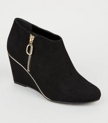Wide Fit Black Gold Trim Wedge Ankle 