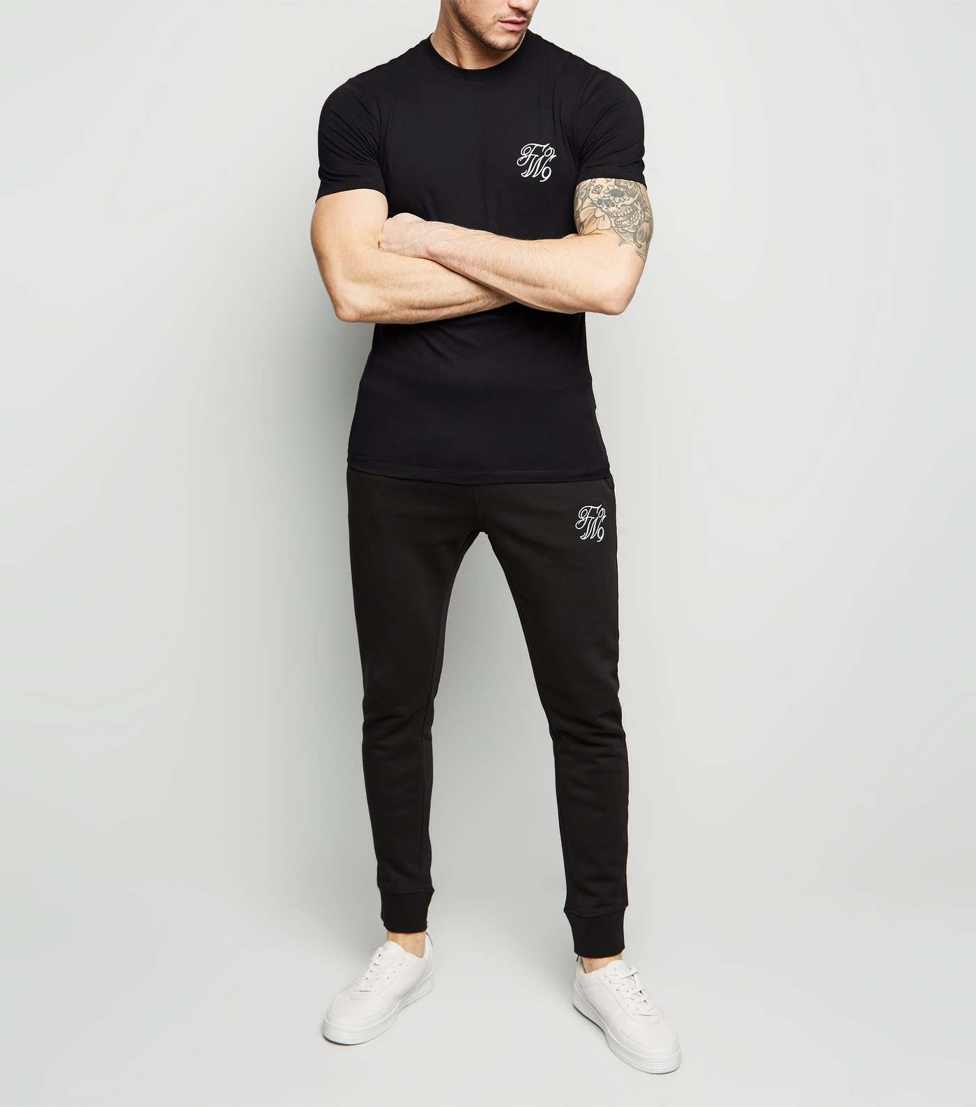 Black TW9 Embroidered Muscle Fit T-Shirt Image 2