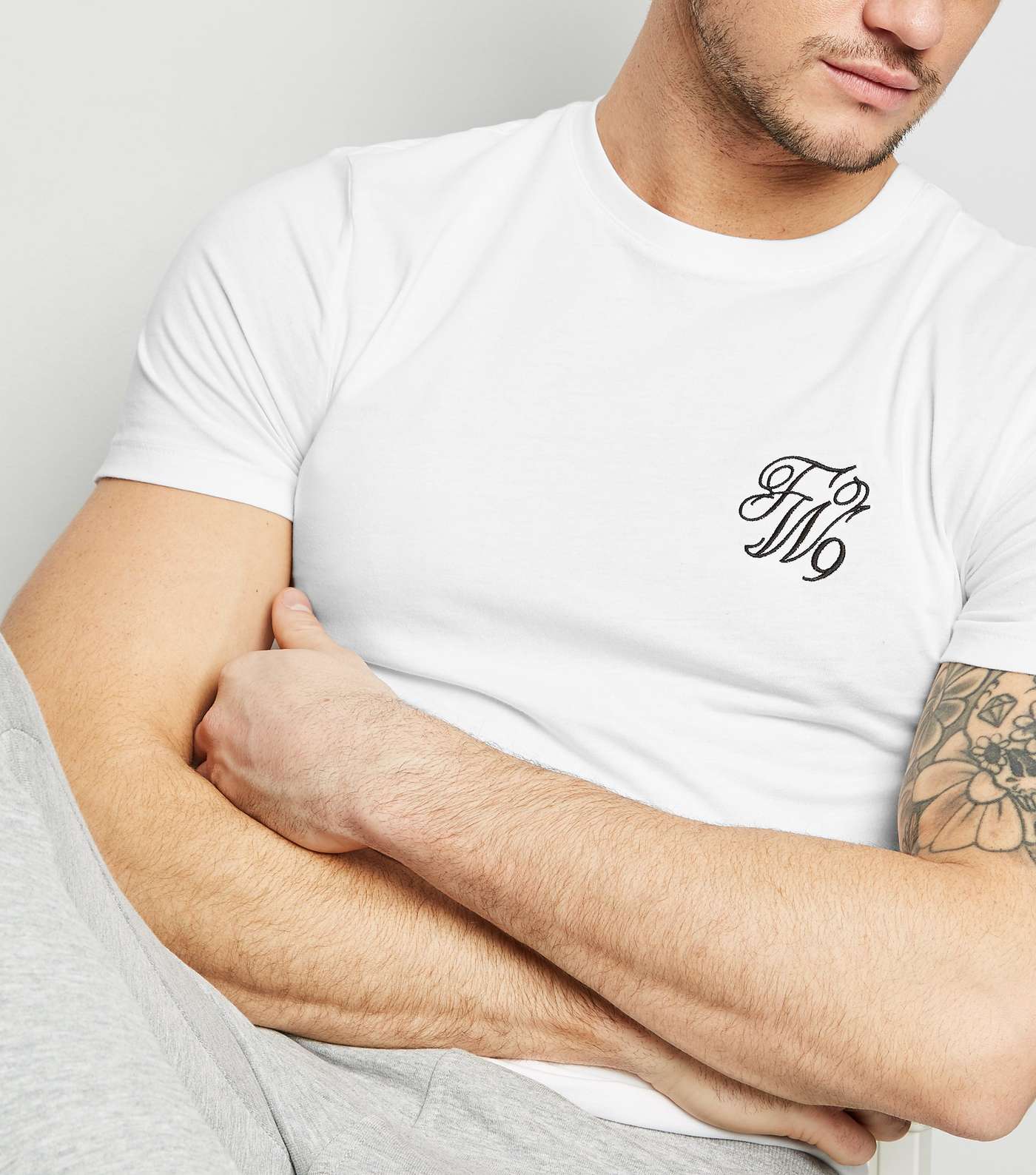 White TW9 Embroidered Muscle Fit T-Shirt Image 5