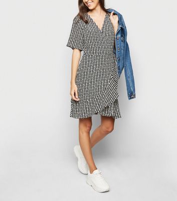 new look daisy dress