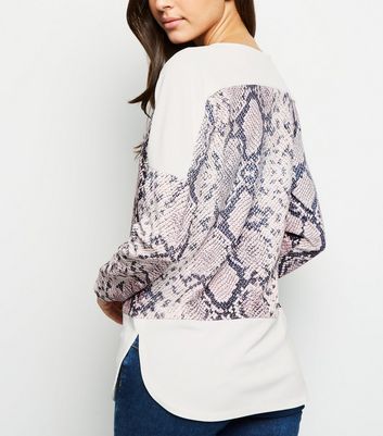 Image of Blue Vanilla Pink Snake Print Contrast Top New Look