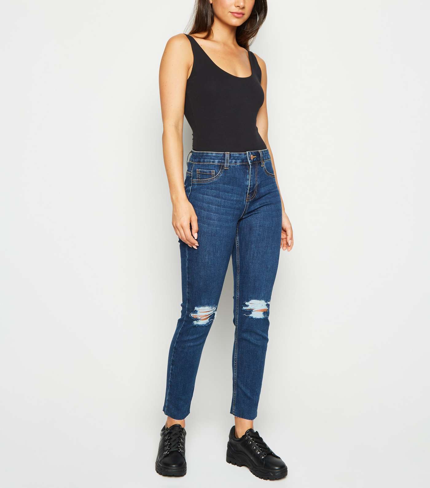Petite Blue Rinse Wash Ripped Skinny Jeans