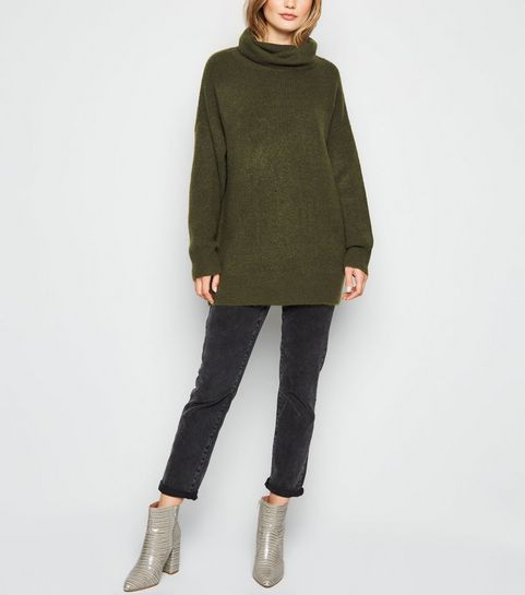 Pull ample kaki à col roulé 