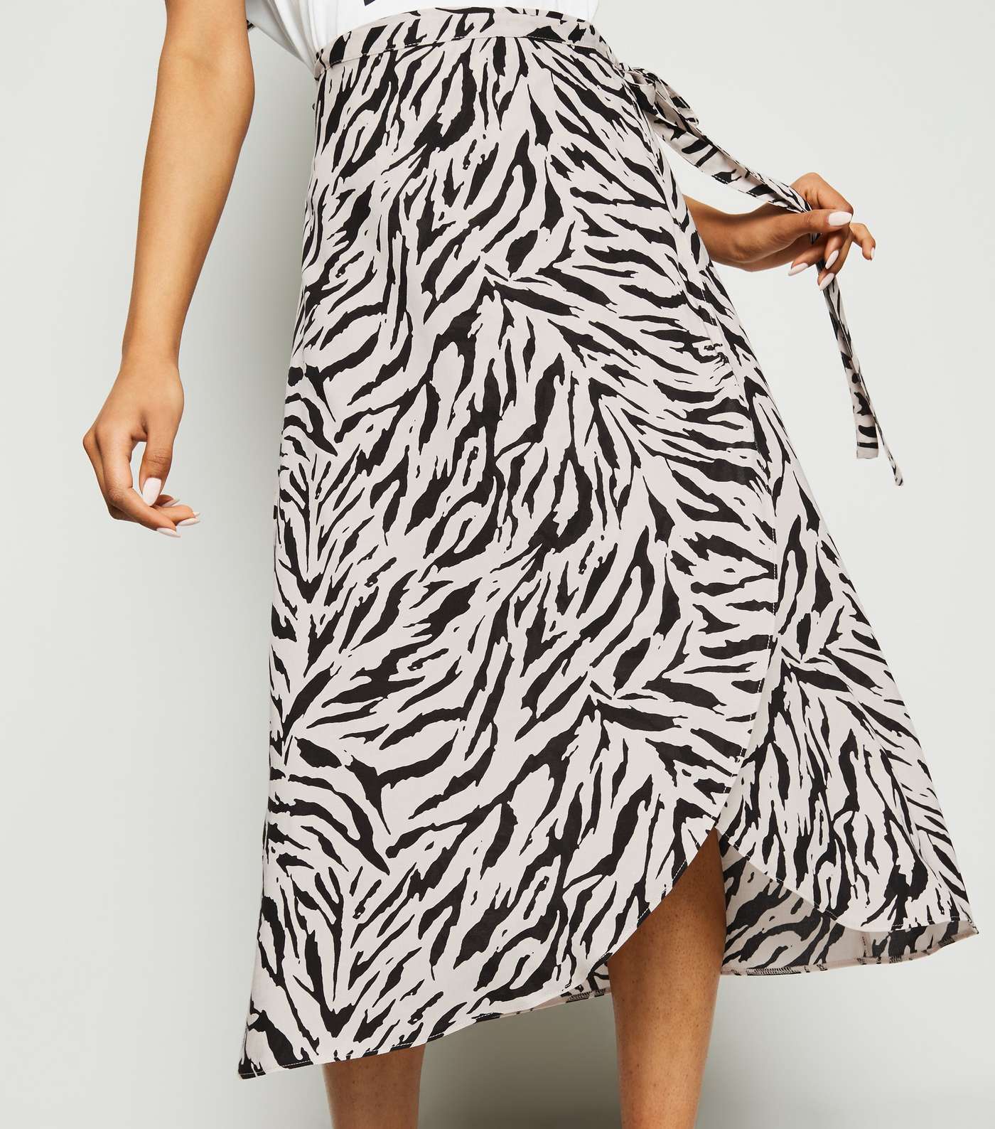 Petite Black Tiger Print Wrap Midi Skirt Image 5