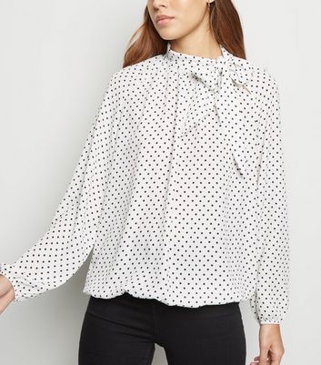 white spot blouse