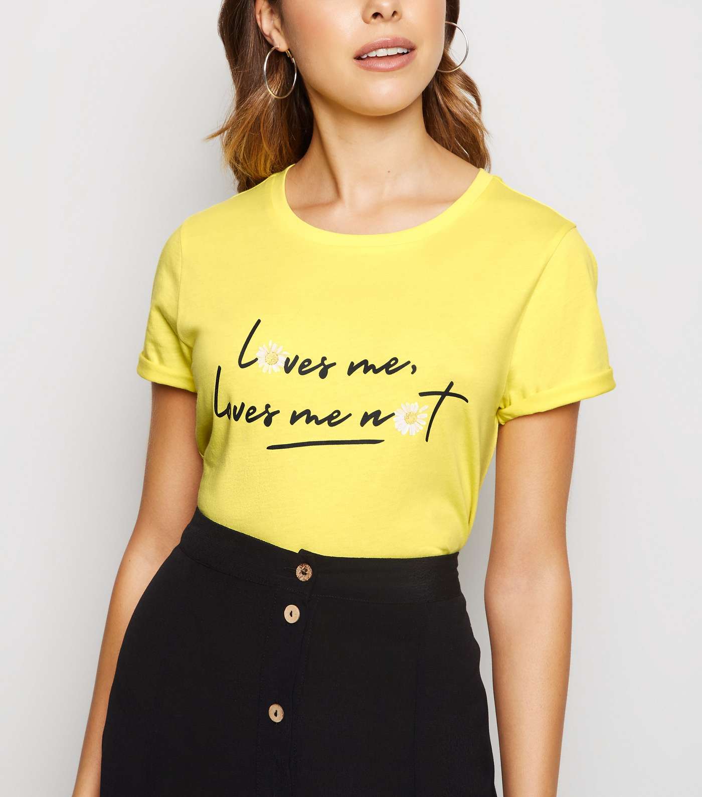 Yellow Loves Me Daisy Slogan T-Shirt