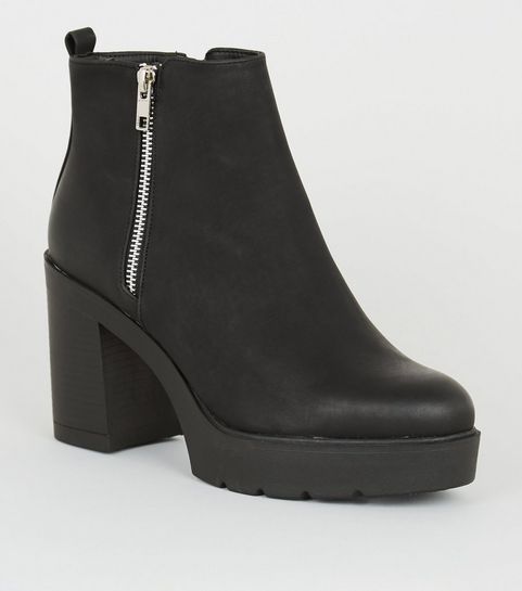 Black Leather-Look Block Heel Chelsea Boots