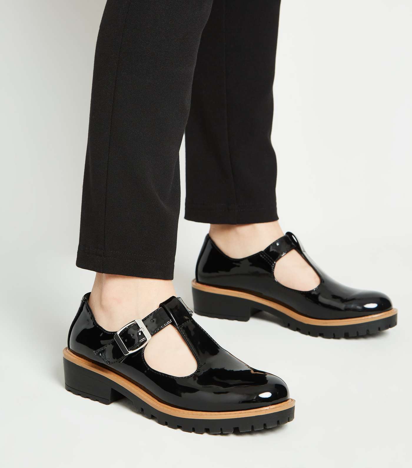 Girls Black Patent T-Bar Shoes Image 2