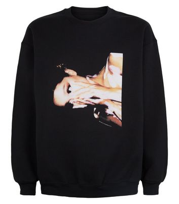 ariana grande black sweatshirt