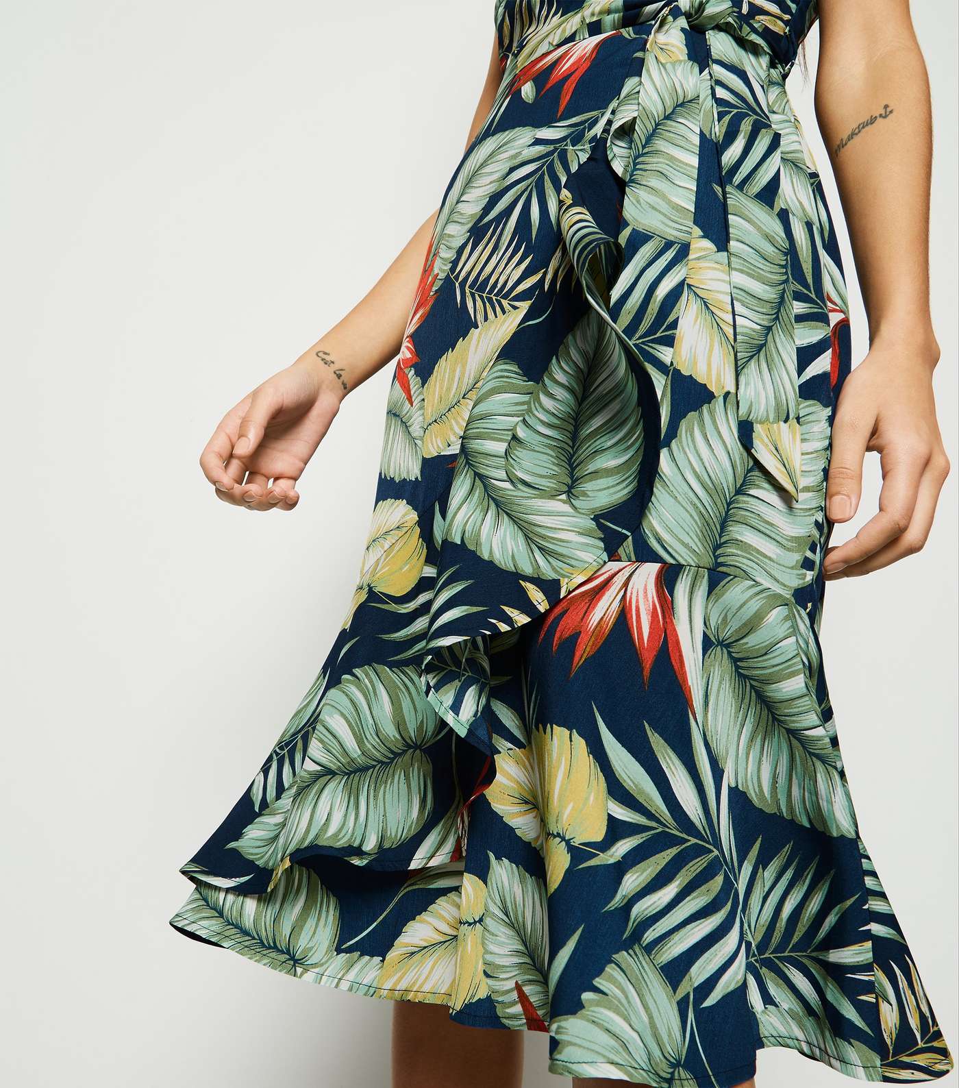 Mela Blue Tropical Leaf Wrap Midi Dress Image 5