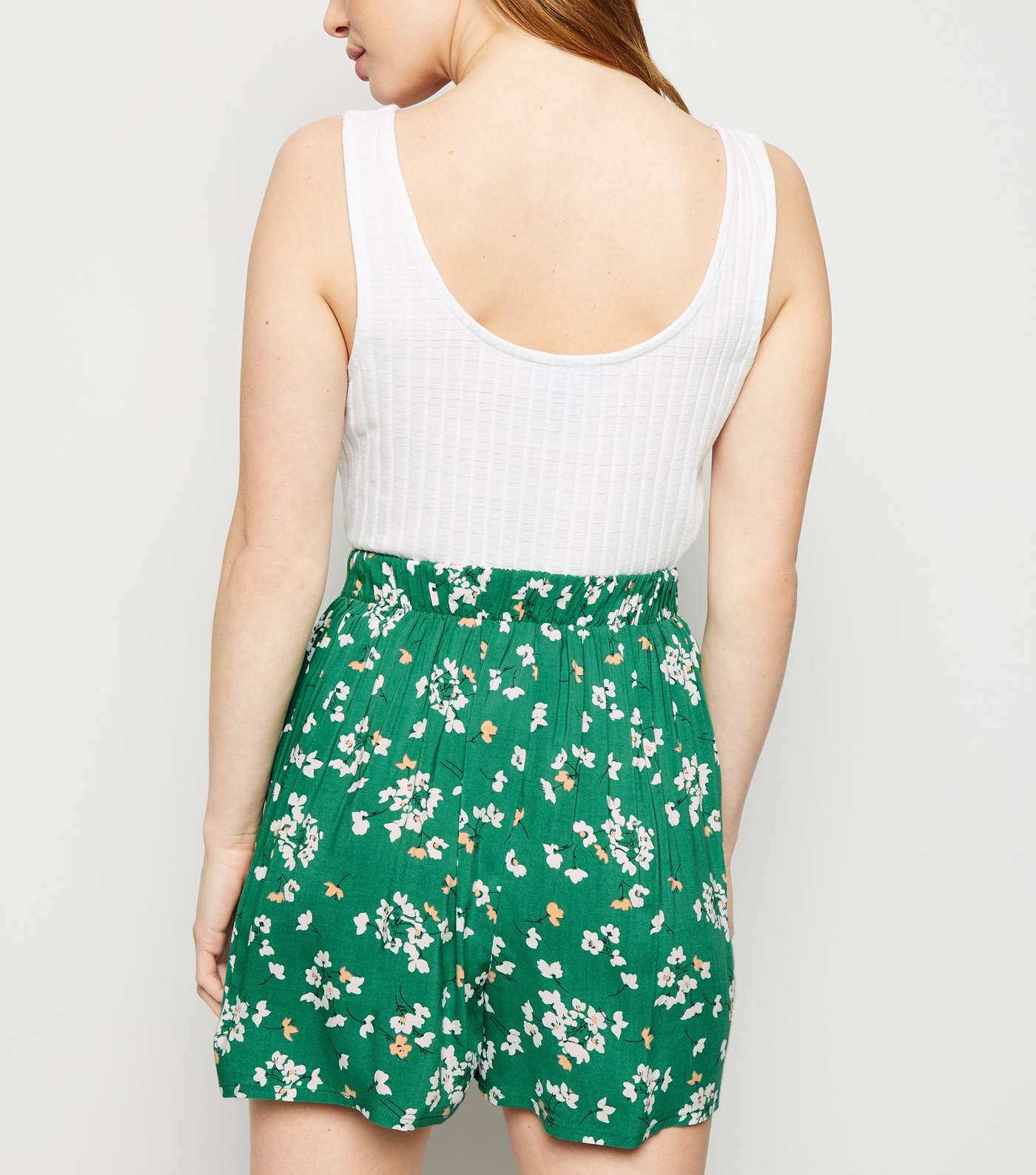 Petite Green Floral Lightweight Shorts Image 3