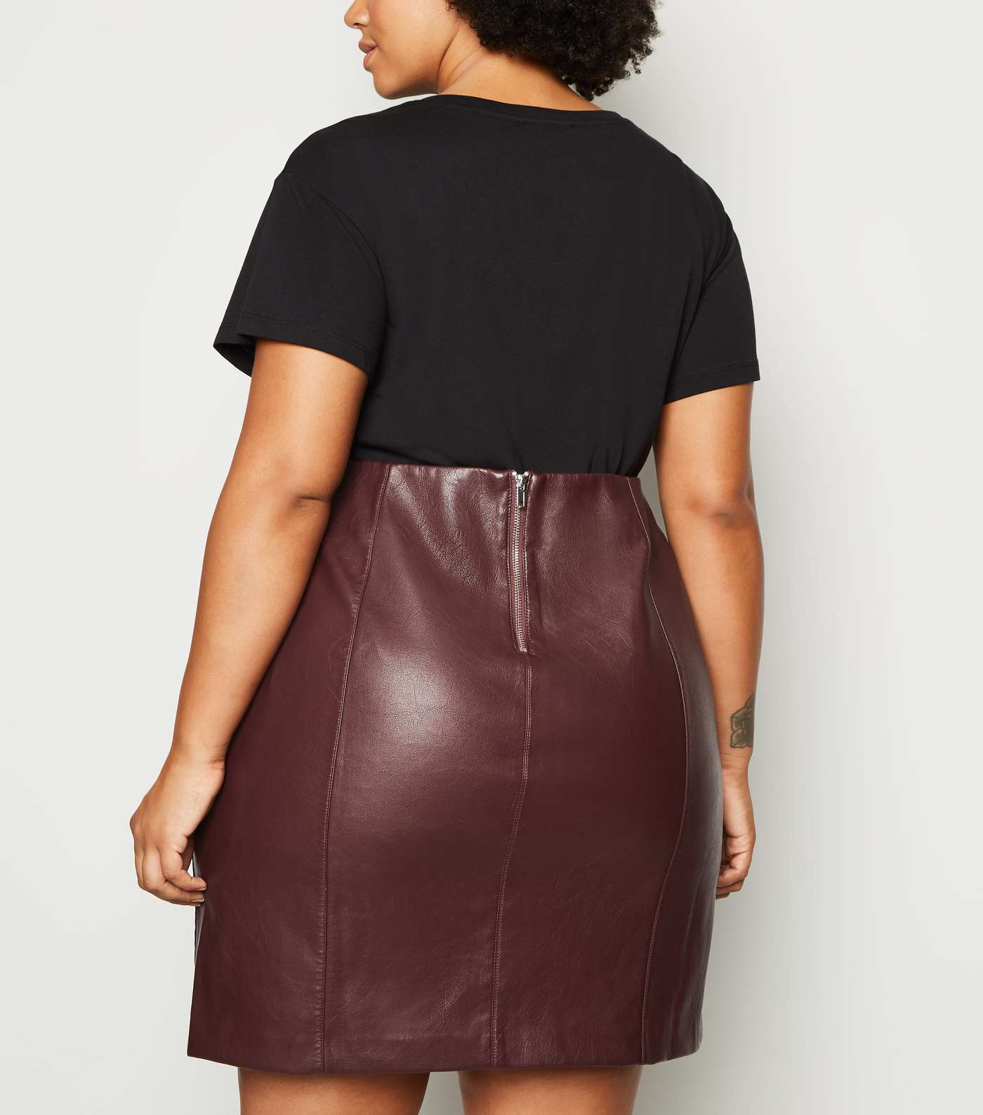 Curves Burgundy Leather-Look Mini Skirt Image 3