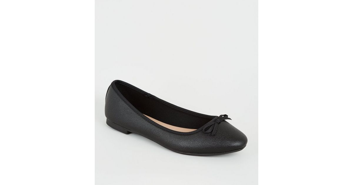Wide Fit Black Bow Front Ballet Pumps | New Look