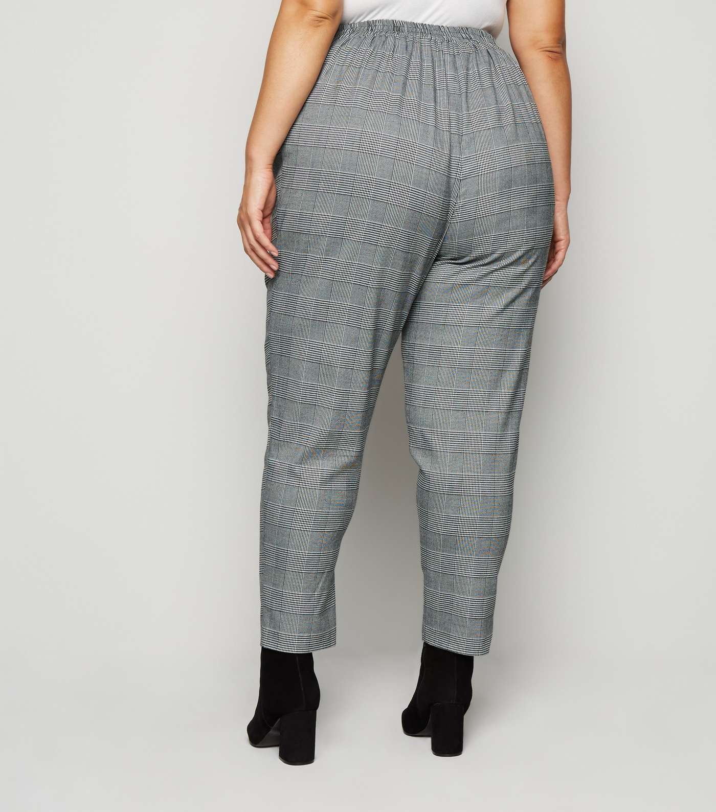 Curves Black Prince of Wales Check Trousers Image 3