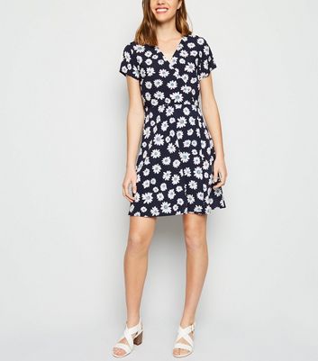navy daisy dress