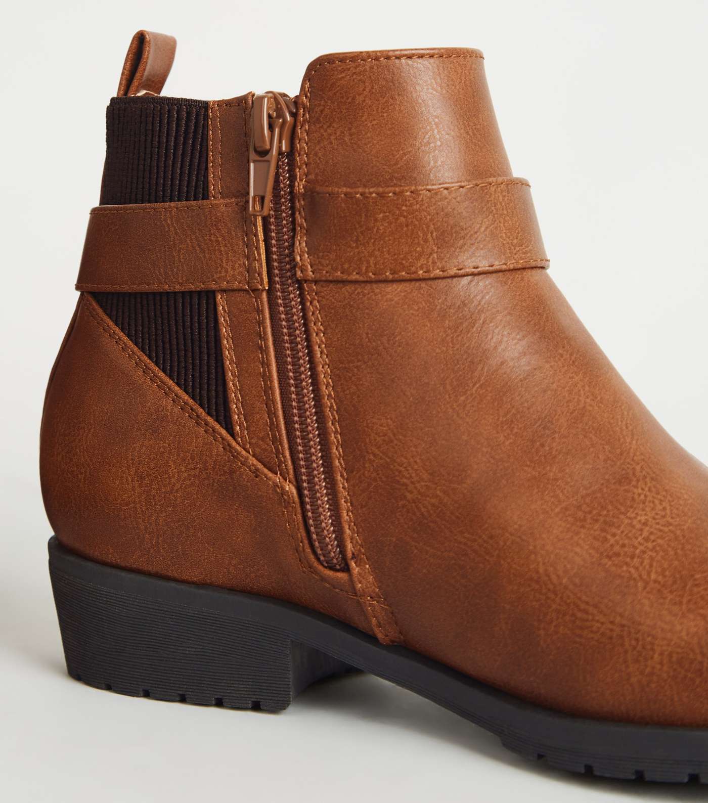 Girls Tan Leather-Look Chelsea Boots Image 4