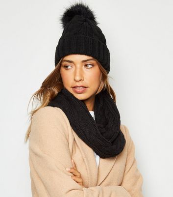 womens fur bobble hat