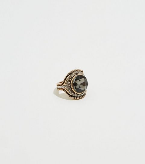 Gold Diamanté Stud Circle Ring
