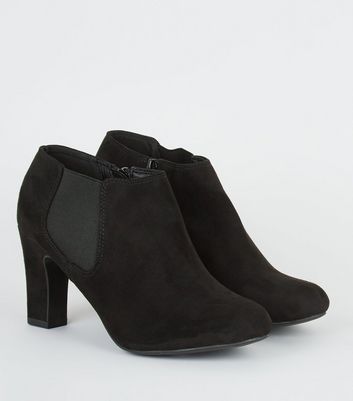 Wide Fit Black Block Heel Chelsea Shoe 