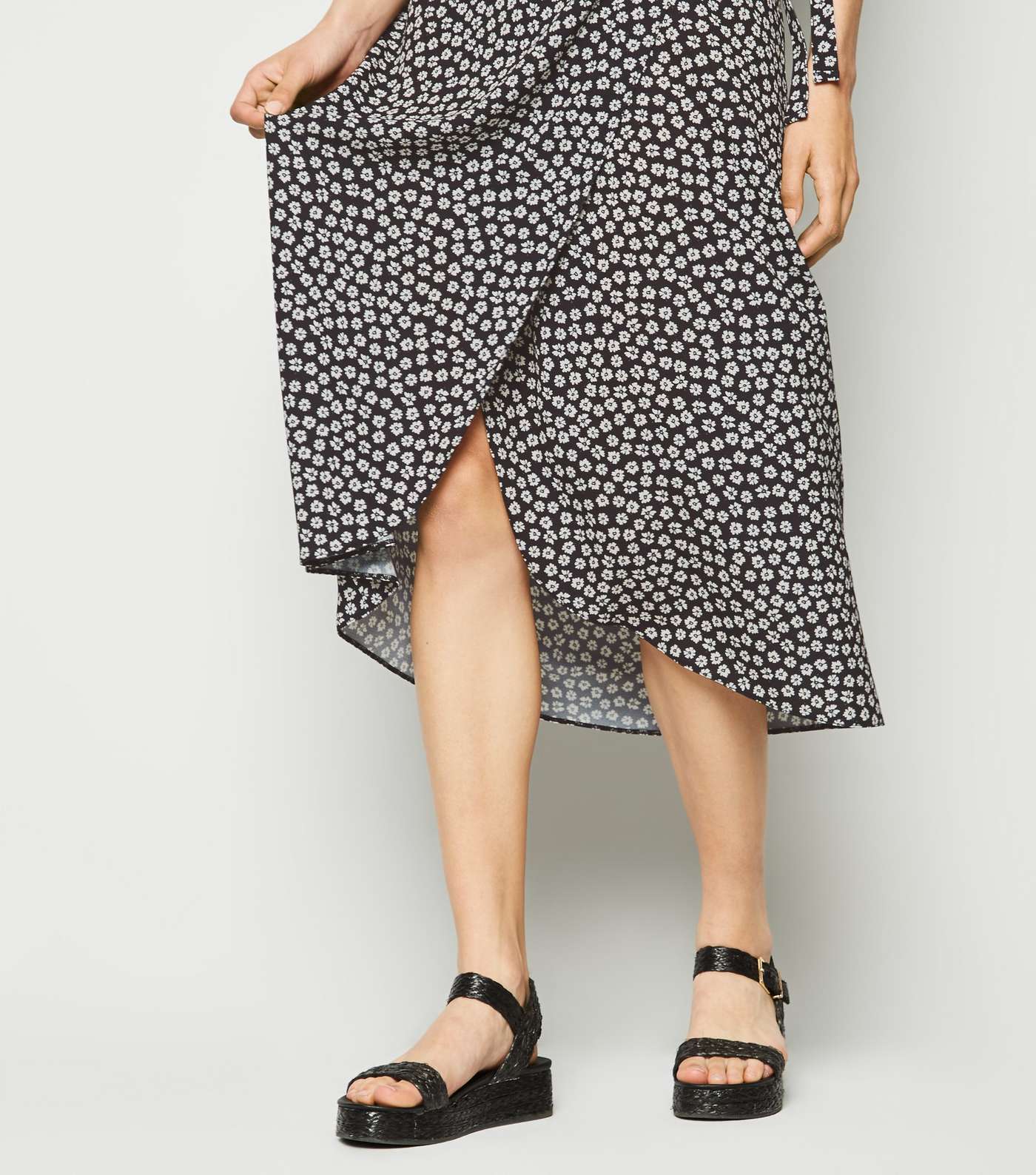 Black Daisy Wrap Midi Skirt Image 5
