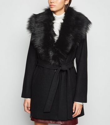 black fur coat collar