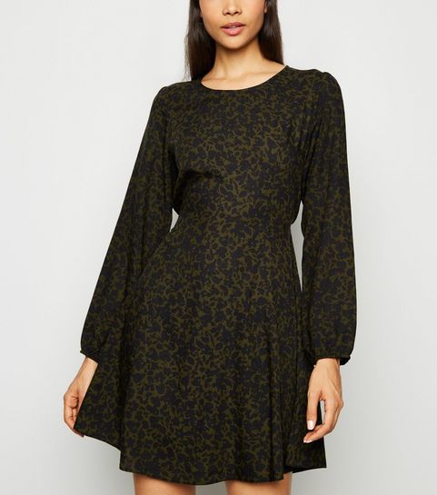 Khaki Leaf Balloon Sleeve Smock Dress