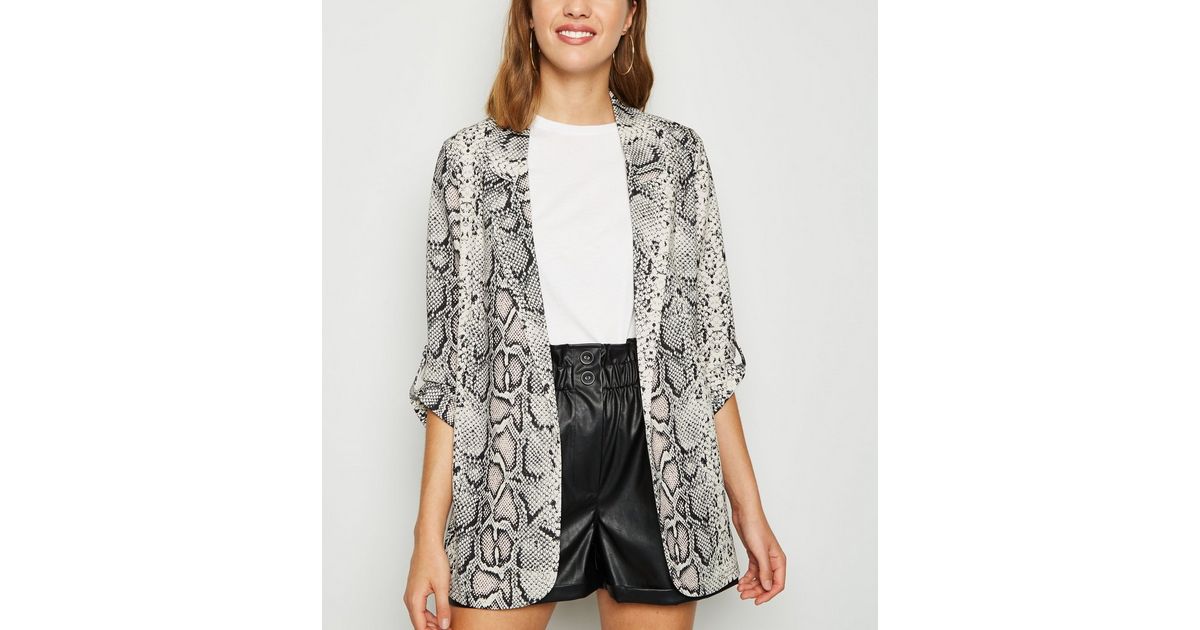 2019 Women England Style Snake Print Blazer Pockets Notched Collar Long Sleeve Coat Female Outerwear