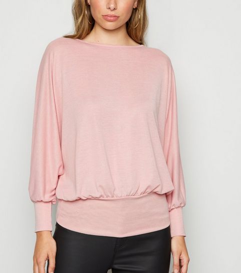 Pullover aus Feinstrick mit Fledermausärmeln in Mittelrosa