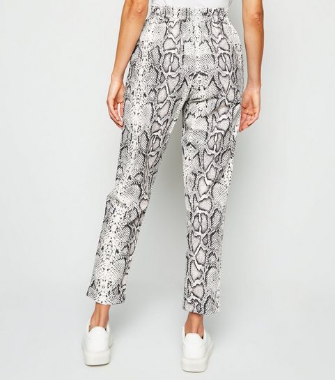 Printed Trousers | Patterned & Leopard Print Trousers | New Look