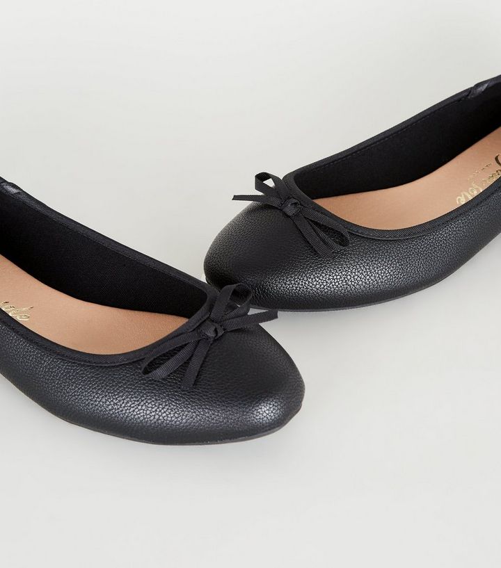 cyklus Tigge Børnehave Extra Wide Fit Black Leather-Look Ballet Pumps | New Look