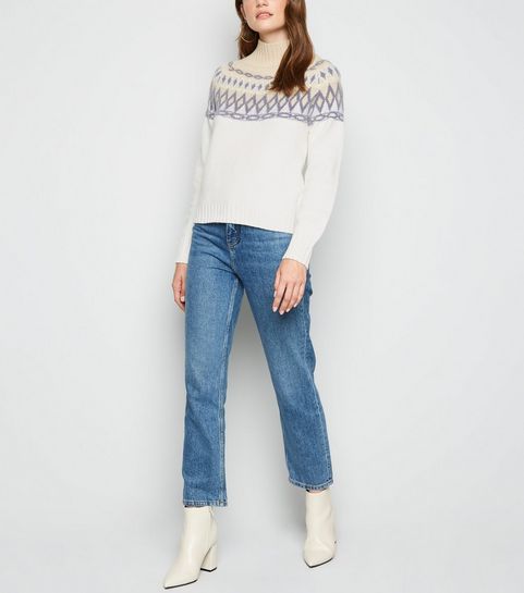 Pull blanc cassé à col haut et motif jacquard