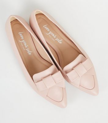 Pale Pink Leather-Look Pointed Bow 