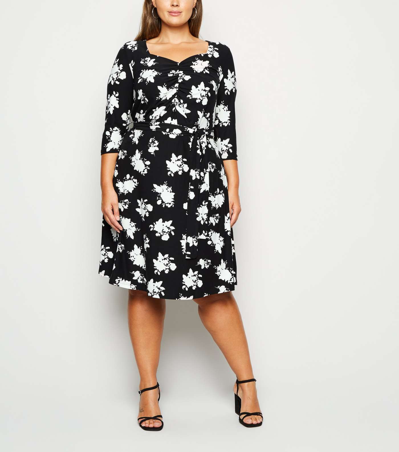 Blue Vanilla Curves Navy Floral Ruched Dress