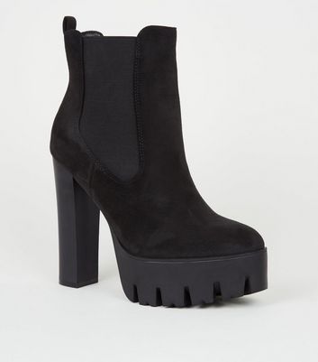 platform heeled chelsea boots