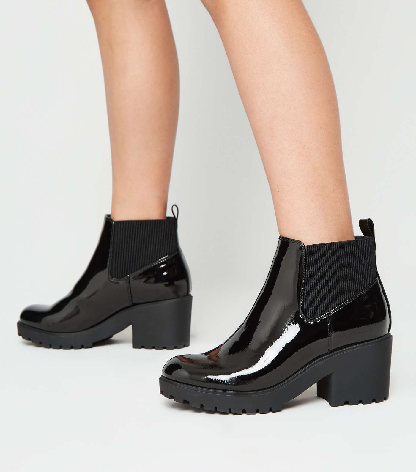 Girls Black Patent Chunky Block Heel Boots Image 2