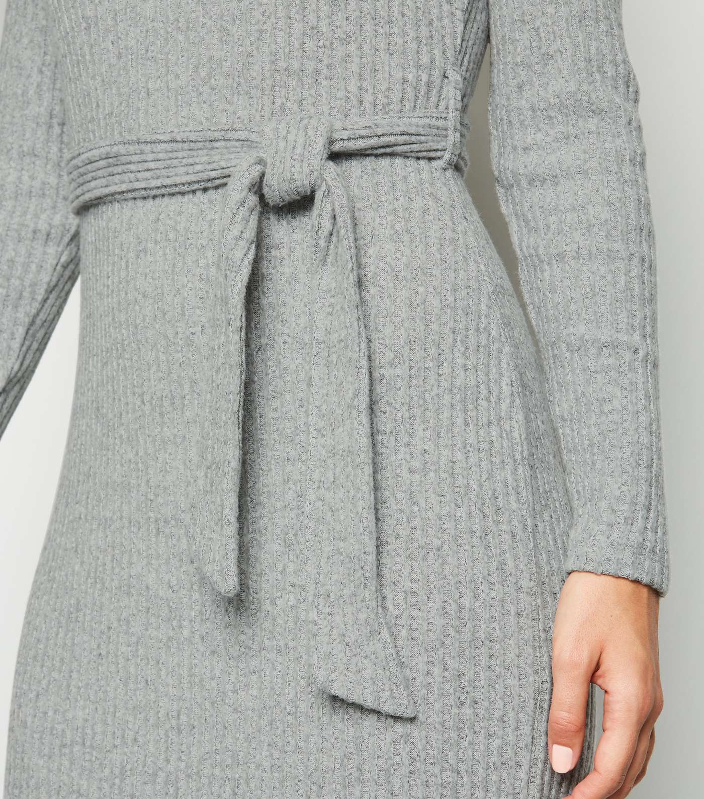 Grey Ribbed Knit Belted Midi Dress Image 5