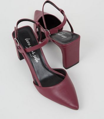 Dark Red Leather-Look Pointed Court 