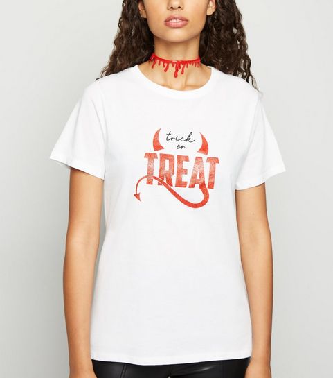 Weißes T-Shirt mit „Trick Or Treat“-Slogan und Teufelsmotiv