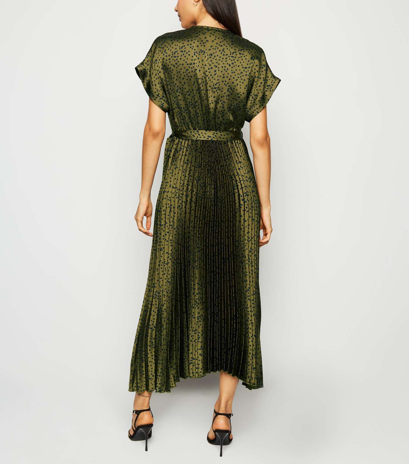 Green Satin Spot Pleated Midi Dress Image 3