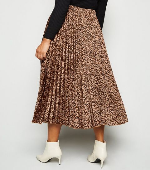 Women's Pleated Skirts | Long & Mini Pleated Skirts | New Look