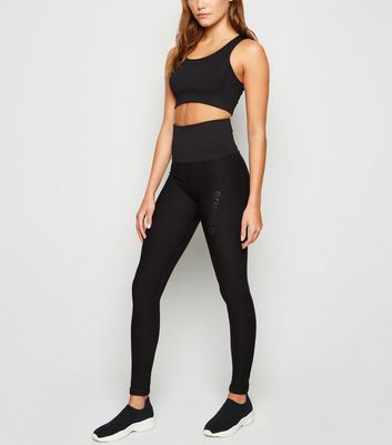 https://media3.newlookassets.com/i/newlook/640092401/womens/clothing/sportswear/gympro-black-seamless-high-waist-sports-leggings.jpg