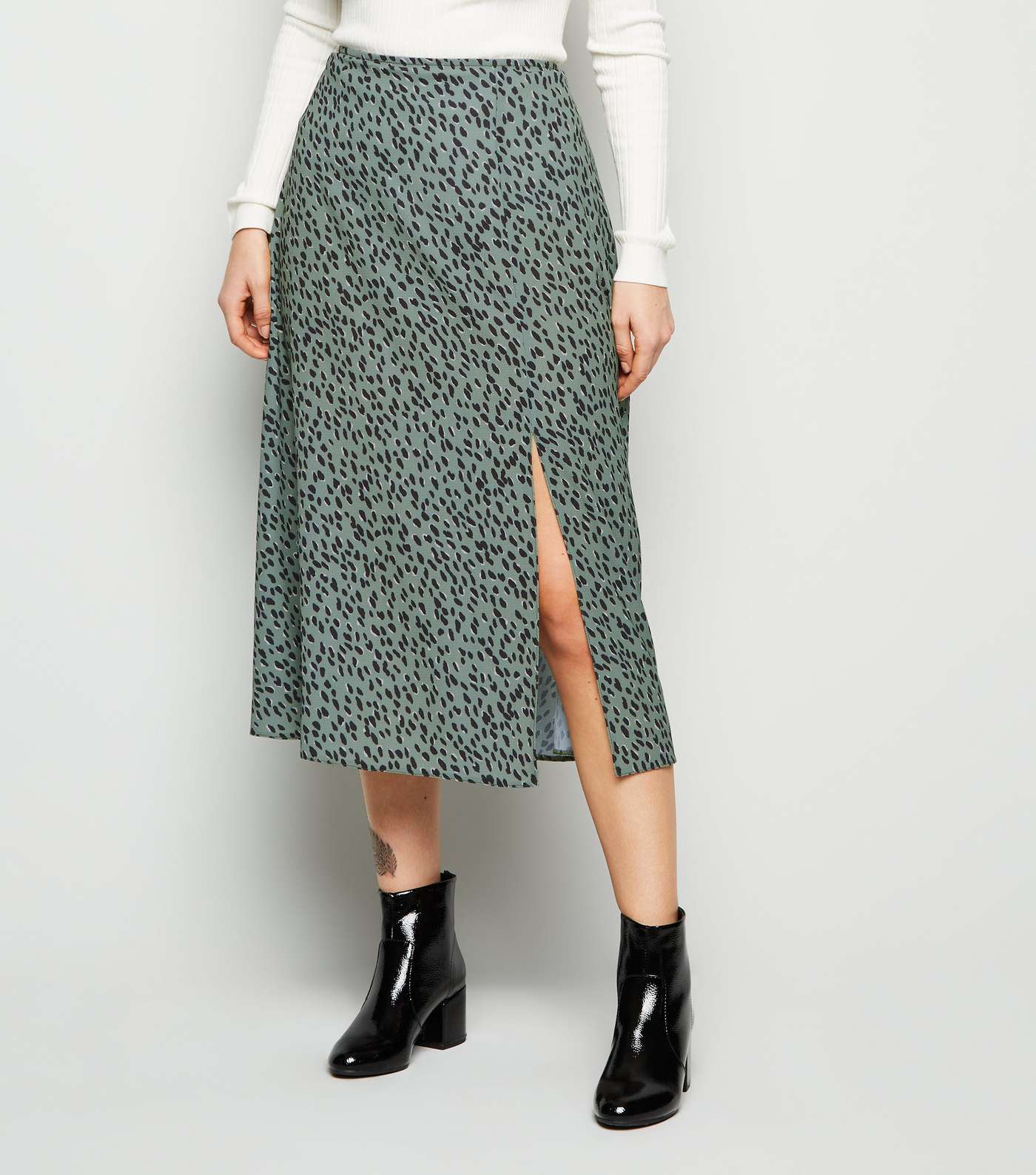 Petite Green Spot Side Split Midi Skirt Image 2